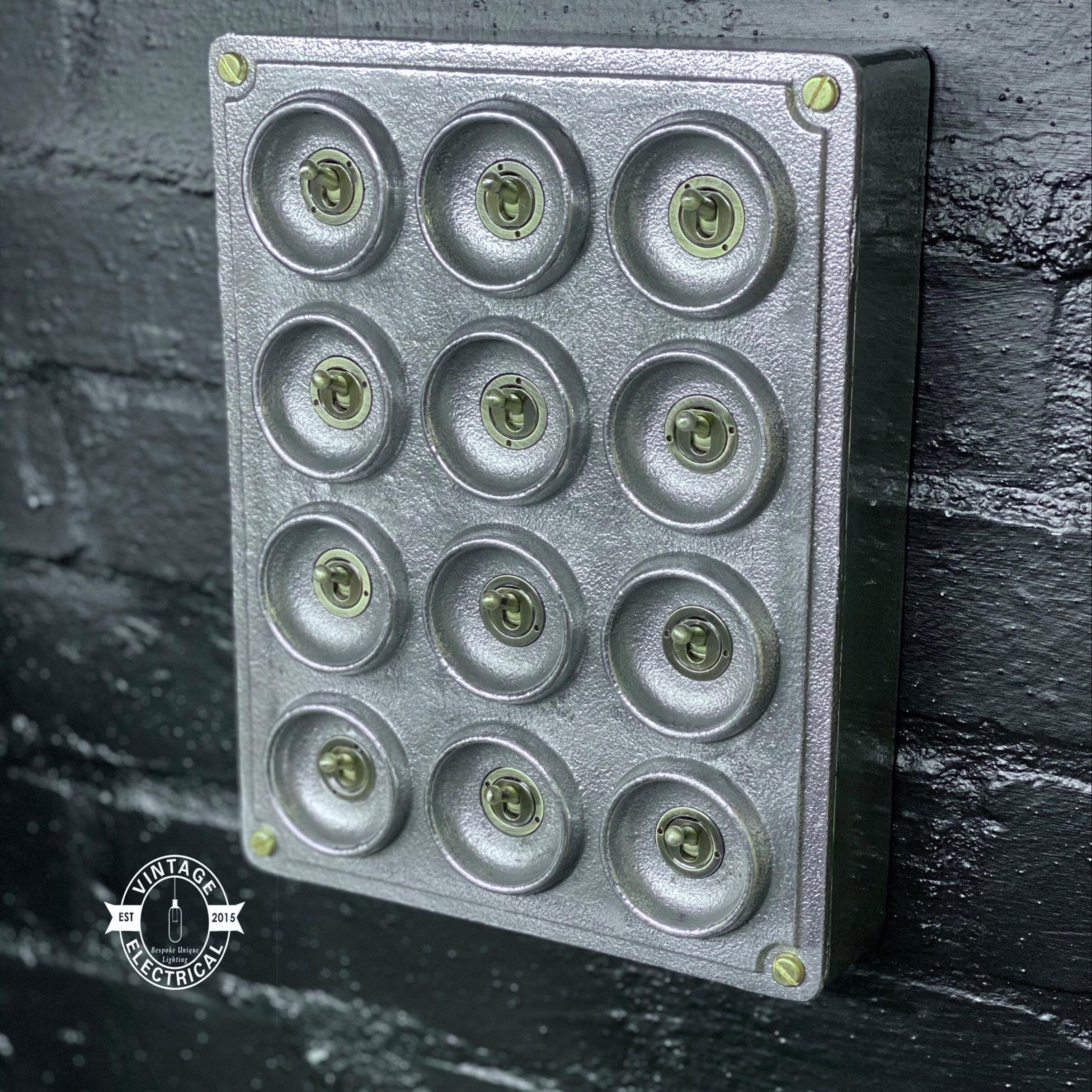 12 Gang 2 Way Cast Aluminium Industrial Toggle Switch Light Panel - Image 7