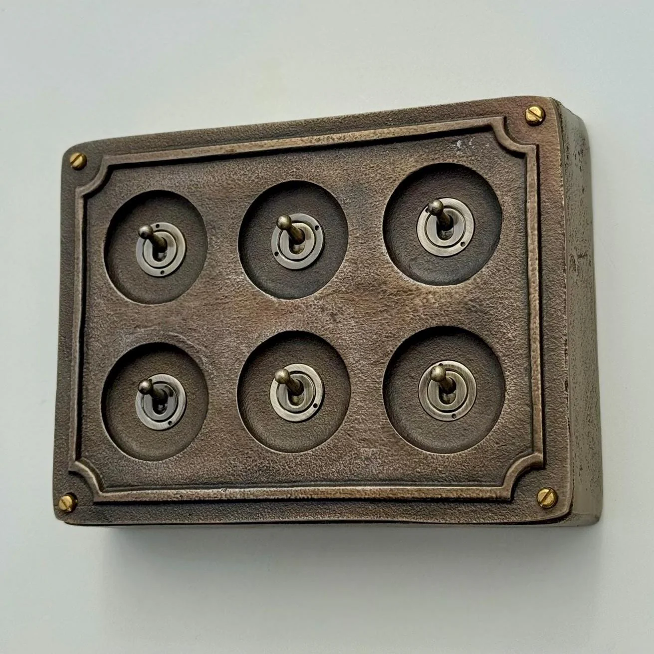 6 Gang 2 Way Bronze Solid Cast Metal Conduit Light Switch Industrial - Image 2