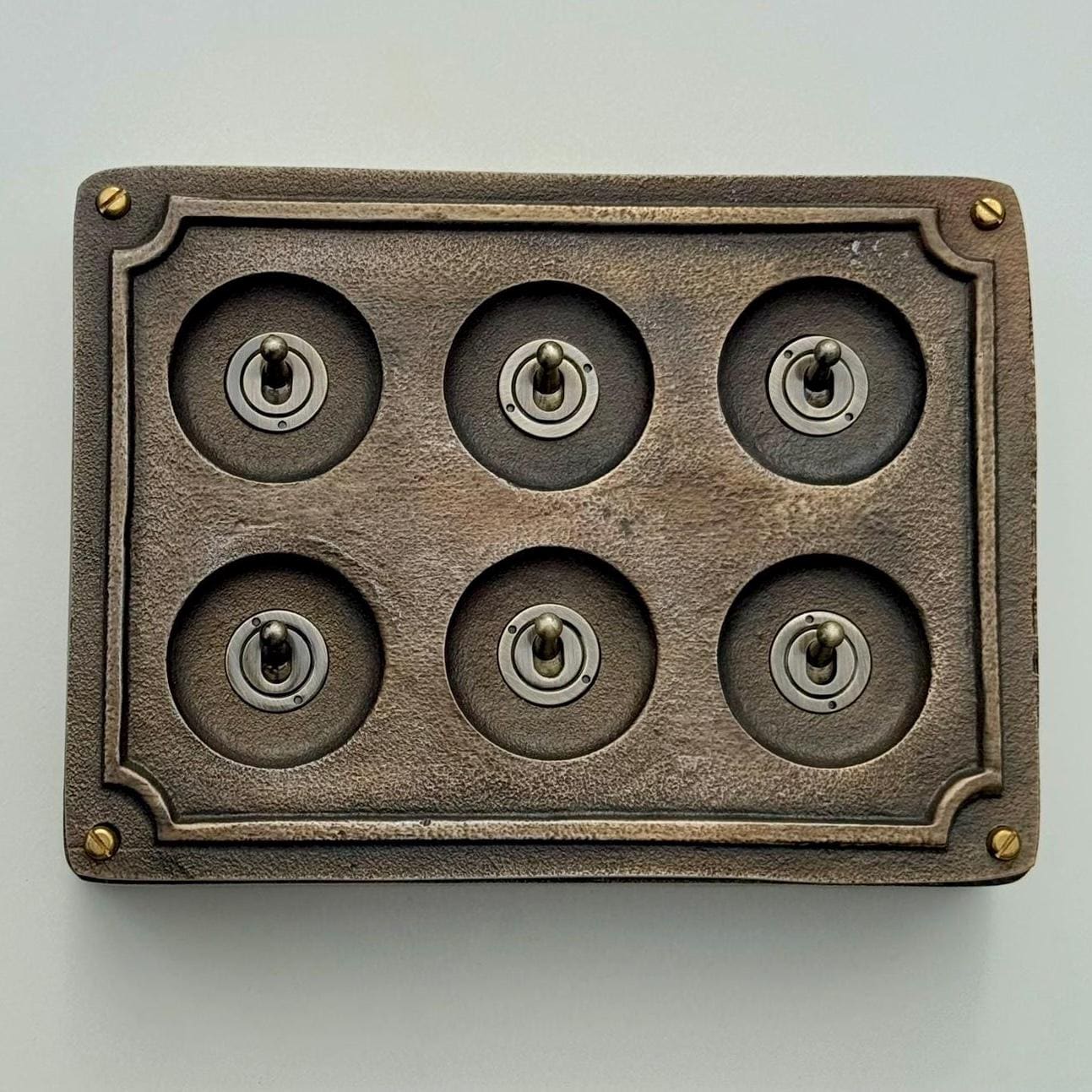 6 Gang 2 Way Bronze Solid Cast Metal Conduit Light Switch Industrial - Image 3