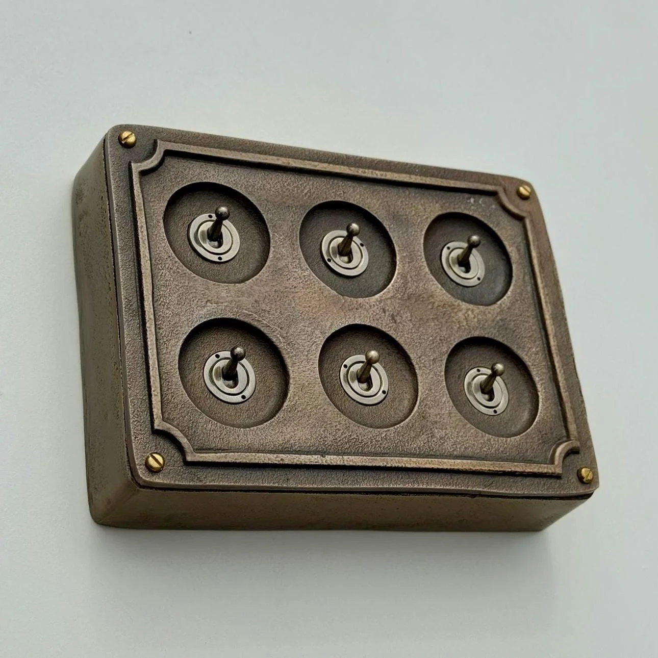 6 Gang 2 Way Bronze Solid Cast Metal Conduit Light Switch Industrial - Image 4