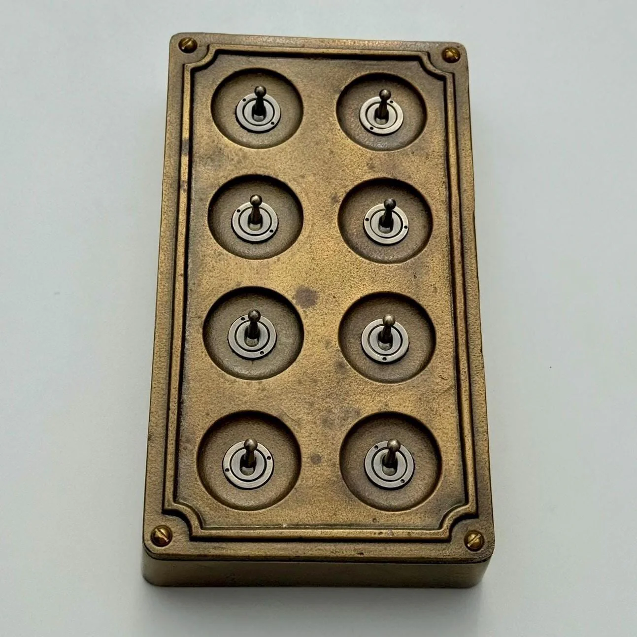 8 Gang 2 Way Bronze Solid Cast Metal Conduit Light Switch Industrial - Image 4