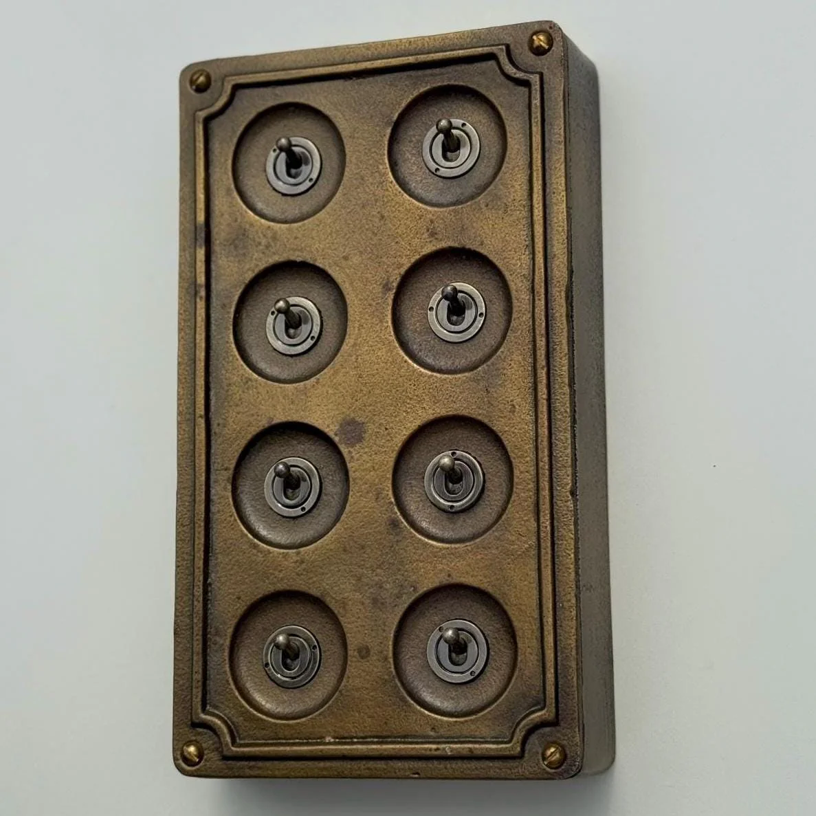 8 Gang 2 Way Bronze Solid Cast Metal Conduit Light Switch Industrial - Image 5