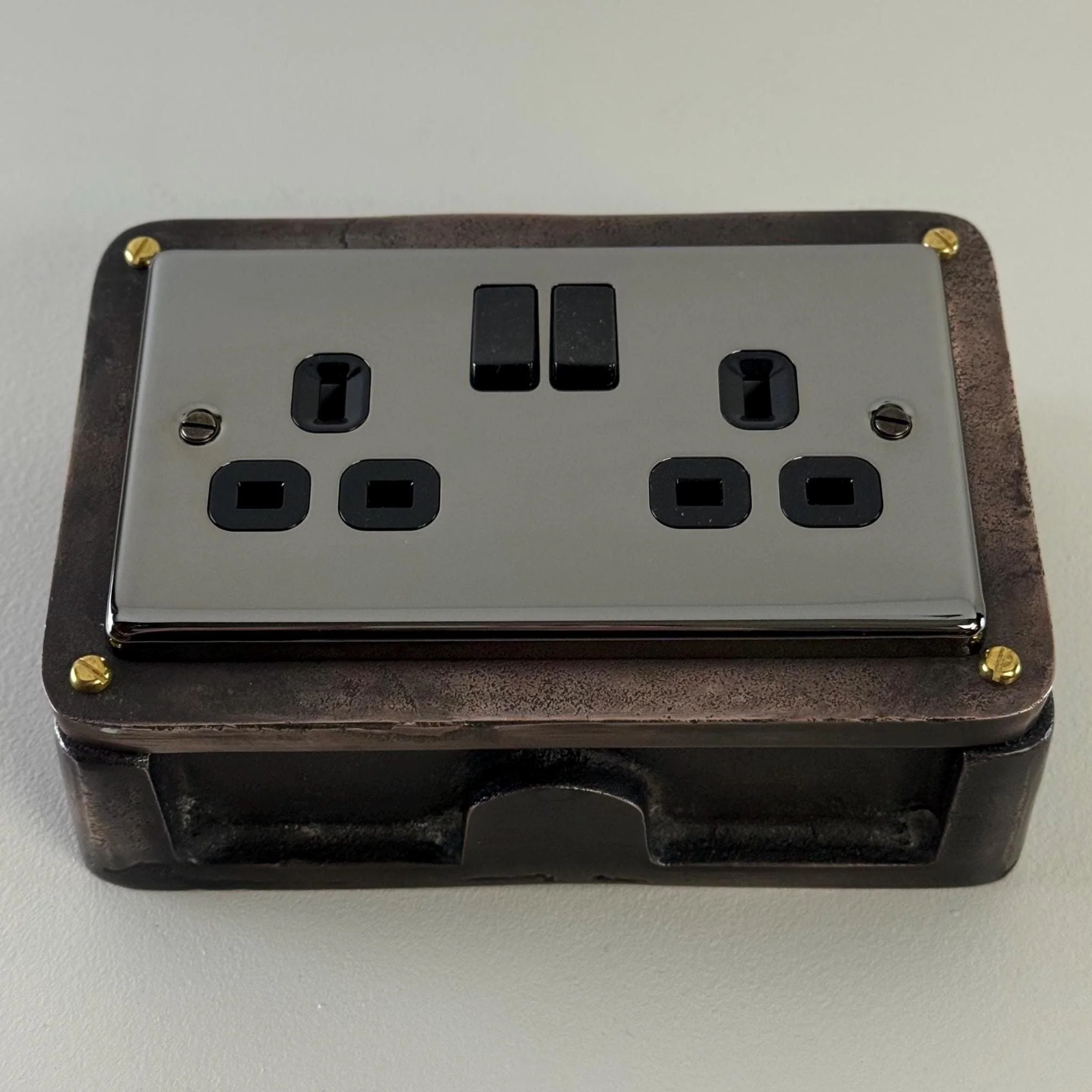 Black Nickel Double Gang Plug Socket with Industrial Antique Copper Back Conduit Box - Image 4