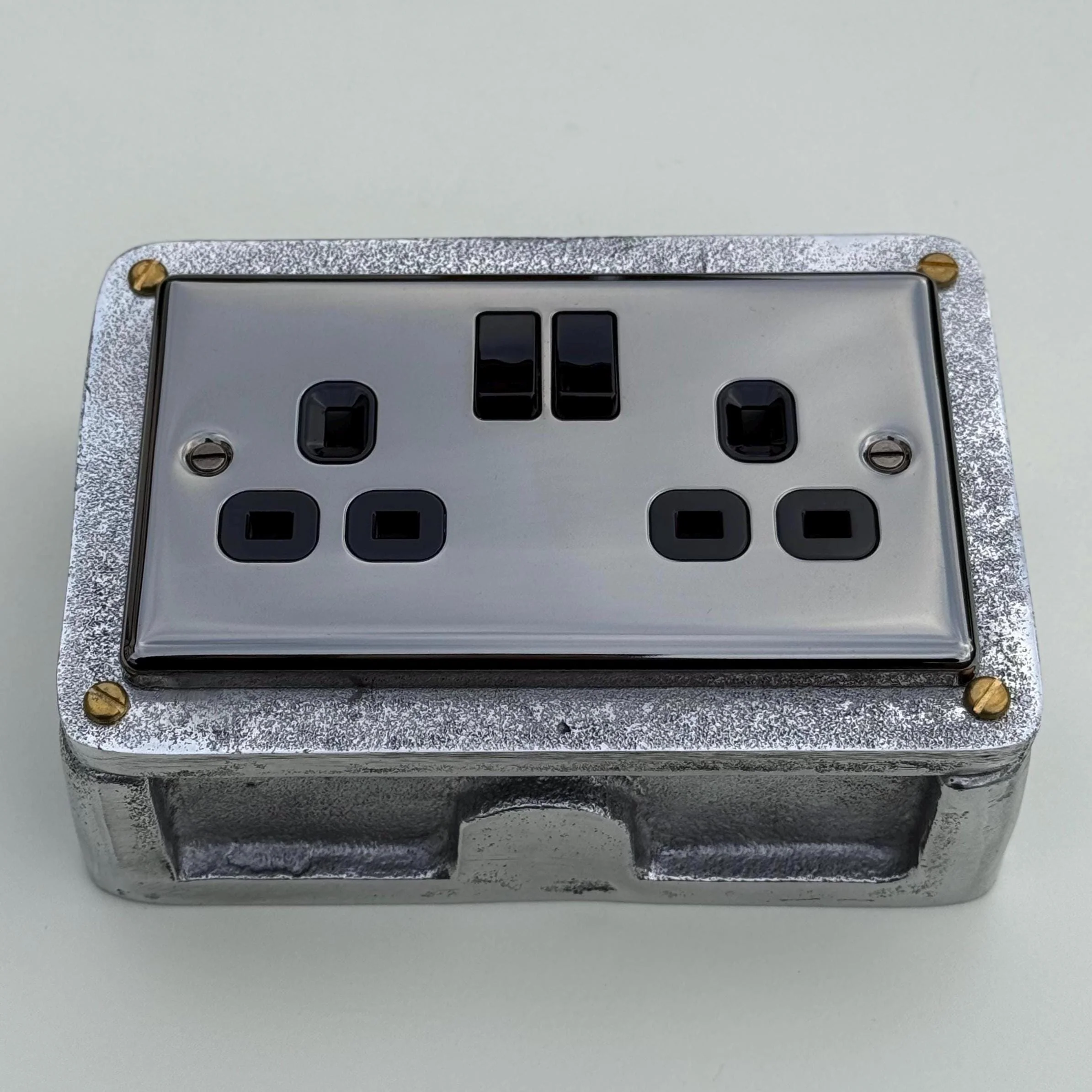 Black Nickel Double Switched 13A Power Socket 230V 13A 2 Gang 2G Solid Cast Metal Conduit Switch Industrial - Image 7