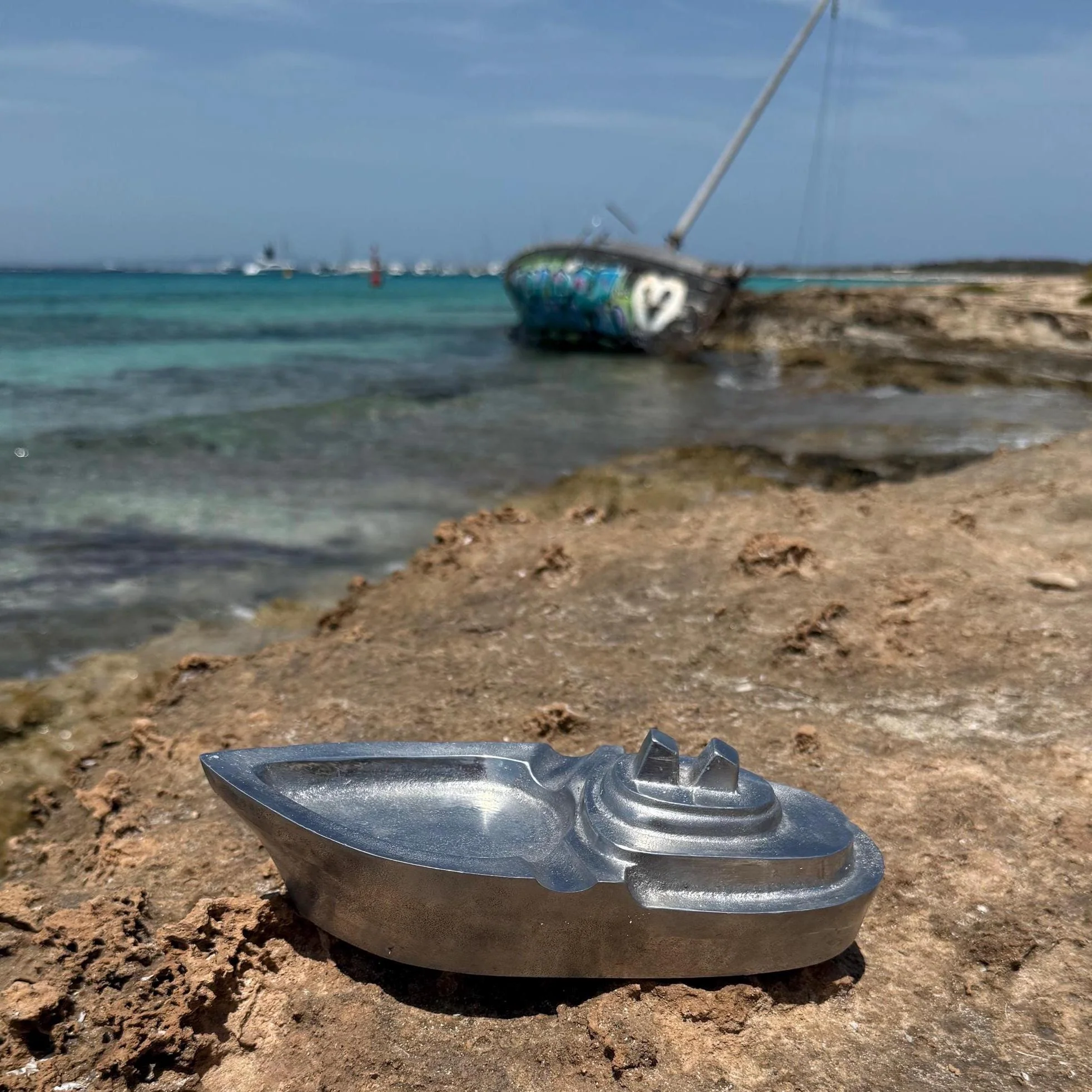 Boat Ocean Yacht Liner Cast Aluminium Ashtray - Nautical Vintage Style Navy Cigar Holder - Image 6