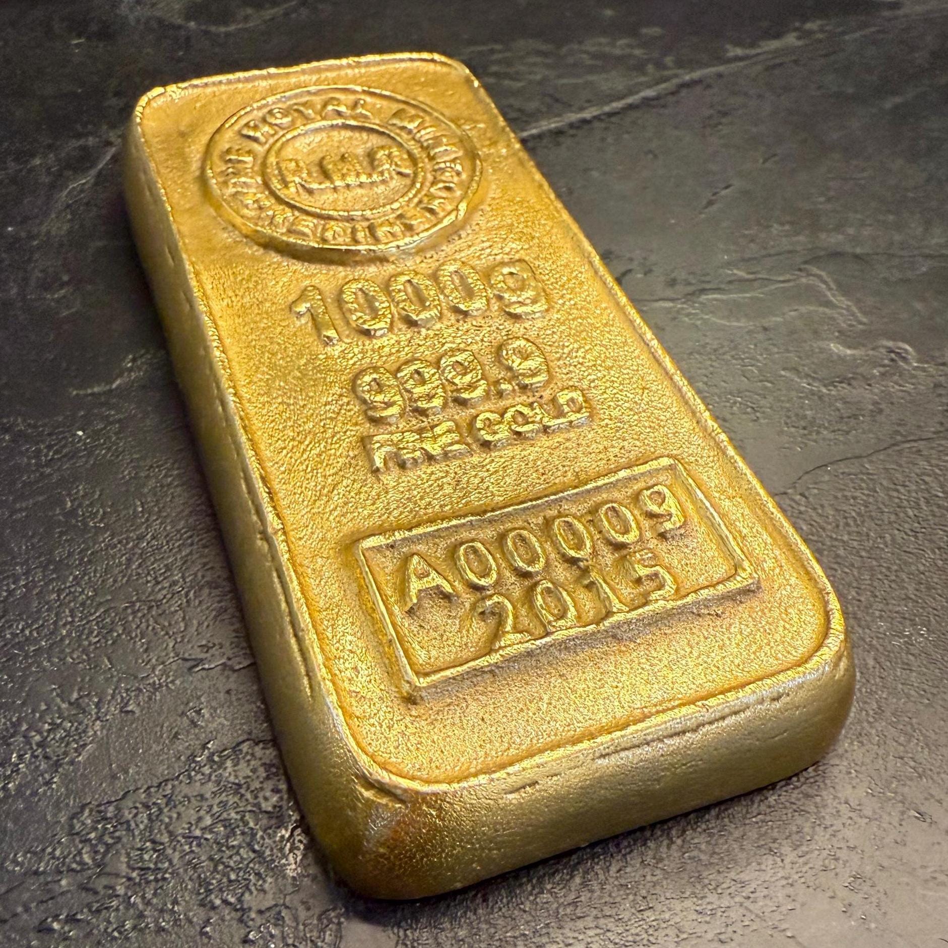Cast Iron Gold Bullion Bar Paper Weight - Image 5