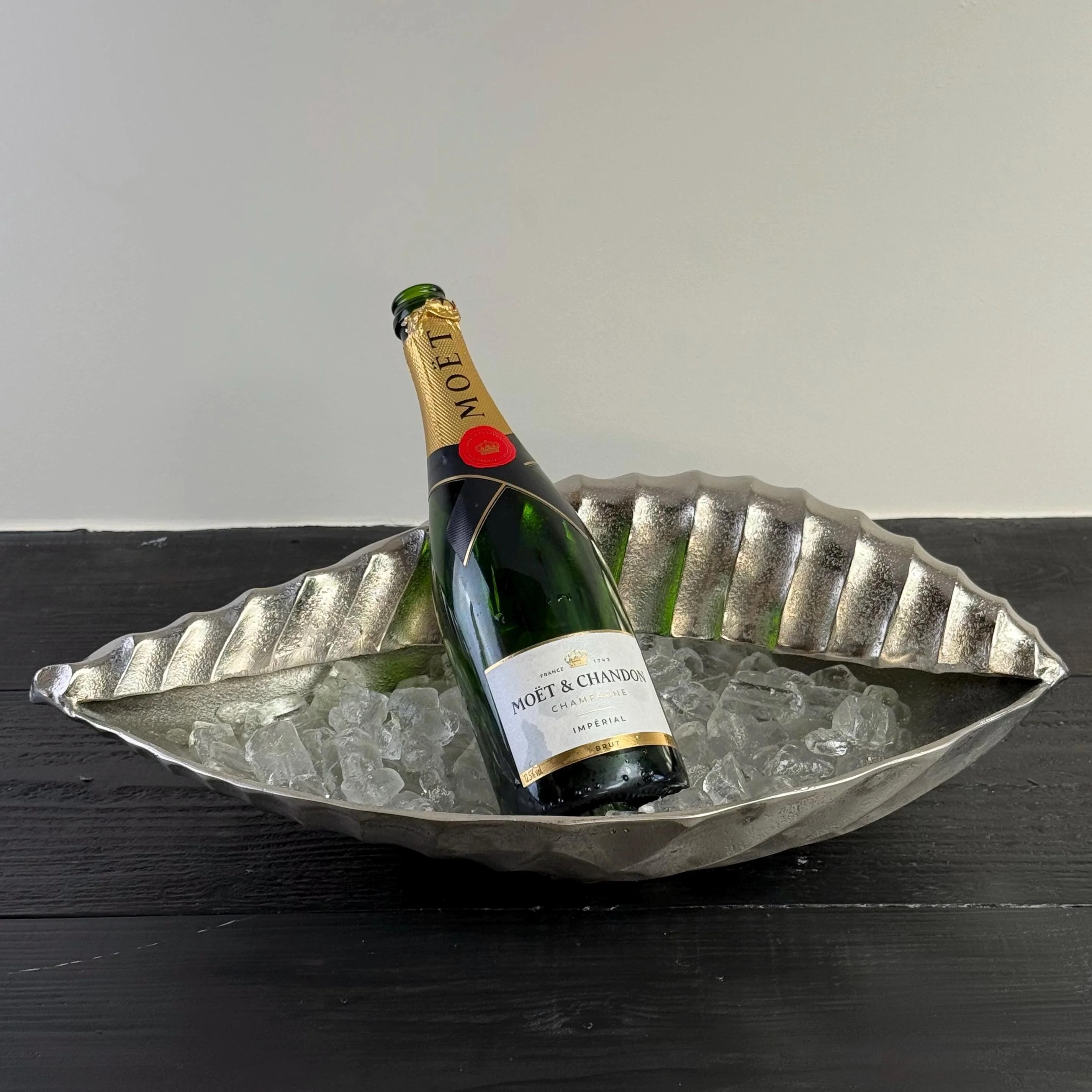 Clamshell Solid Cast Champagne Ice Bucket - Wine Cooler - Image 8