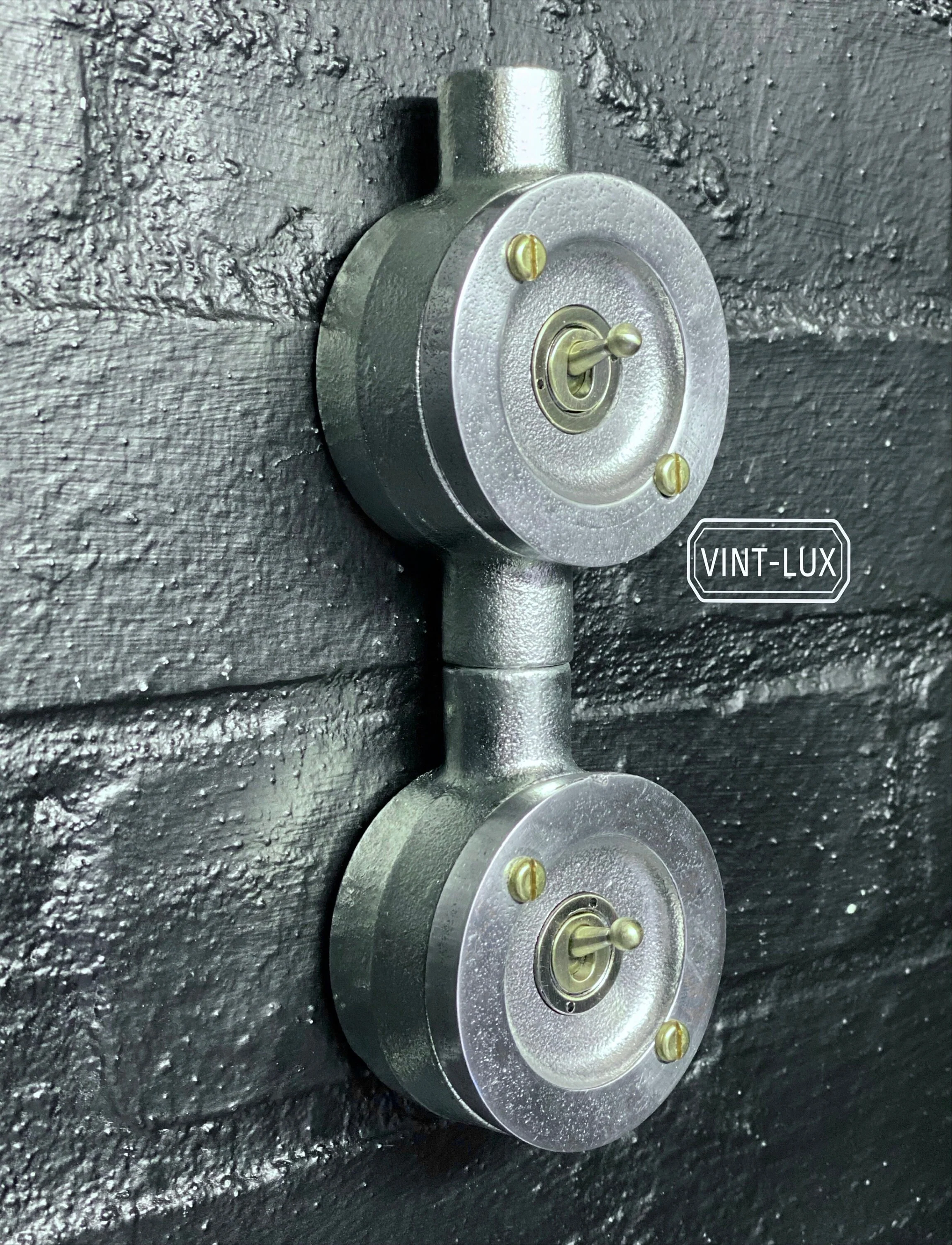 Double Gang Solid Cast Conduit Metal Light Switch Industrial 2 Way - Image 3