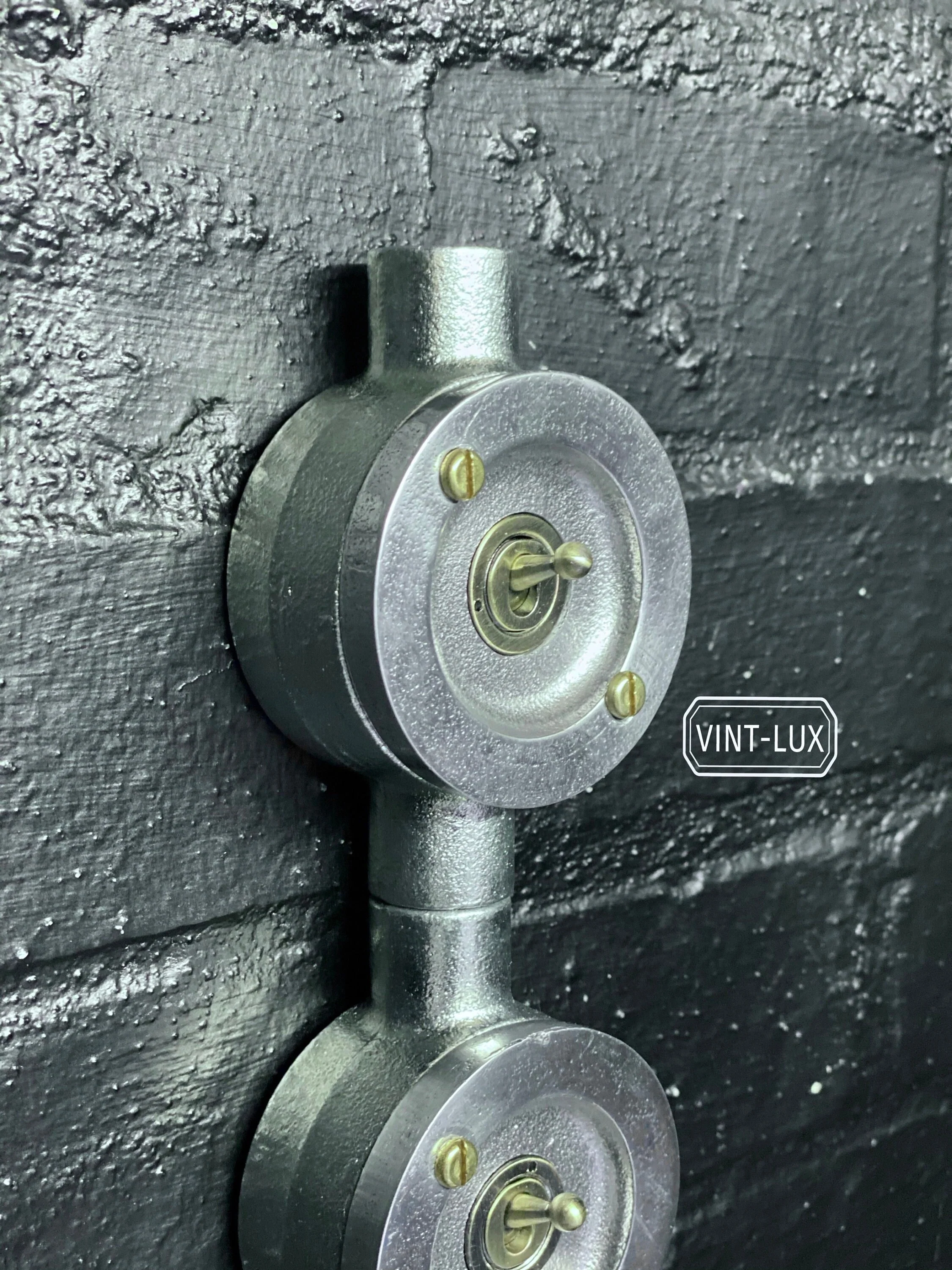 Double Gang Solid Cast Conduit Metal Light Switch Industrial 2 Way - Image 4