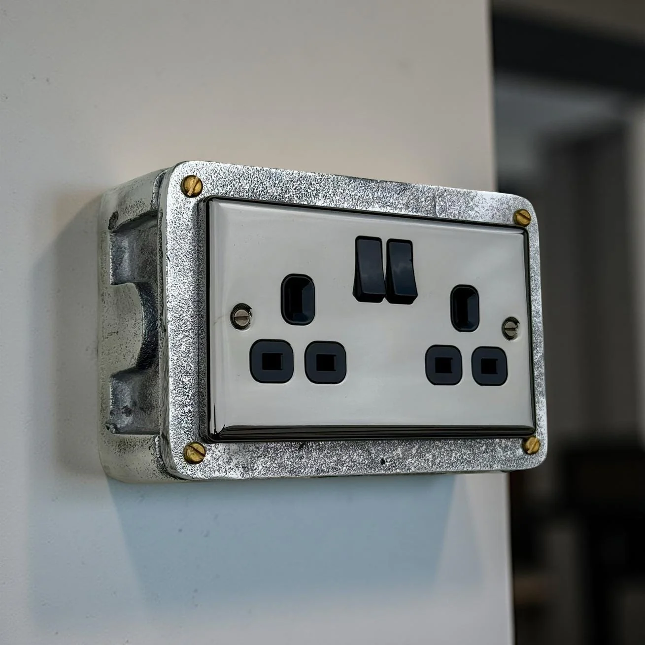 Mirror Finish Switched 13A Double Socket 230V 2 Gang 2G Socket Cast Metal Conduit Switch Industrial - Image 3