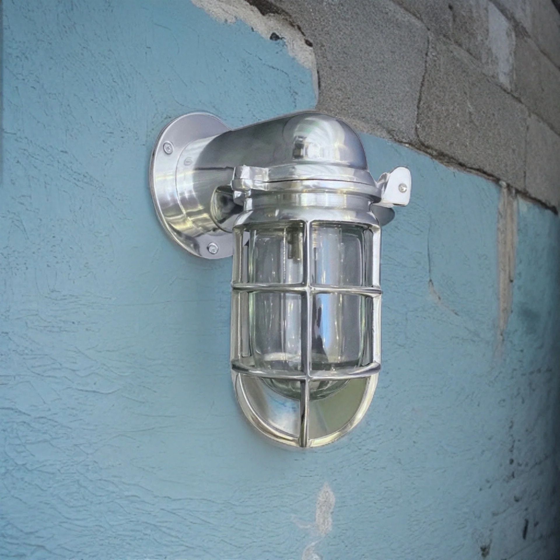 Happisburgh - Bulkhead Outdoor & Bathroom Wall Light | Solid Polished Aluminium - 10 Inch - Image 2