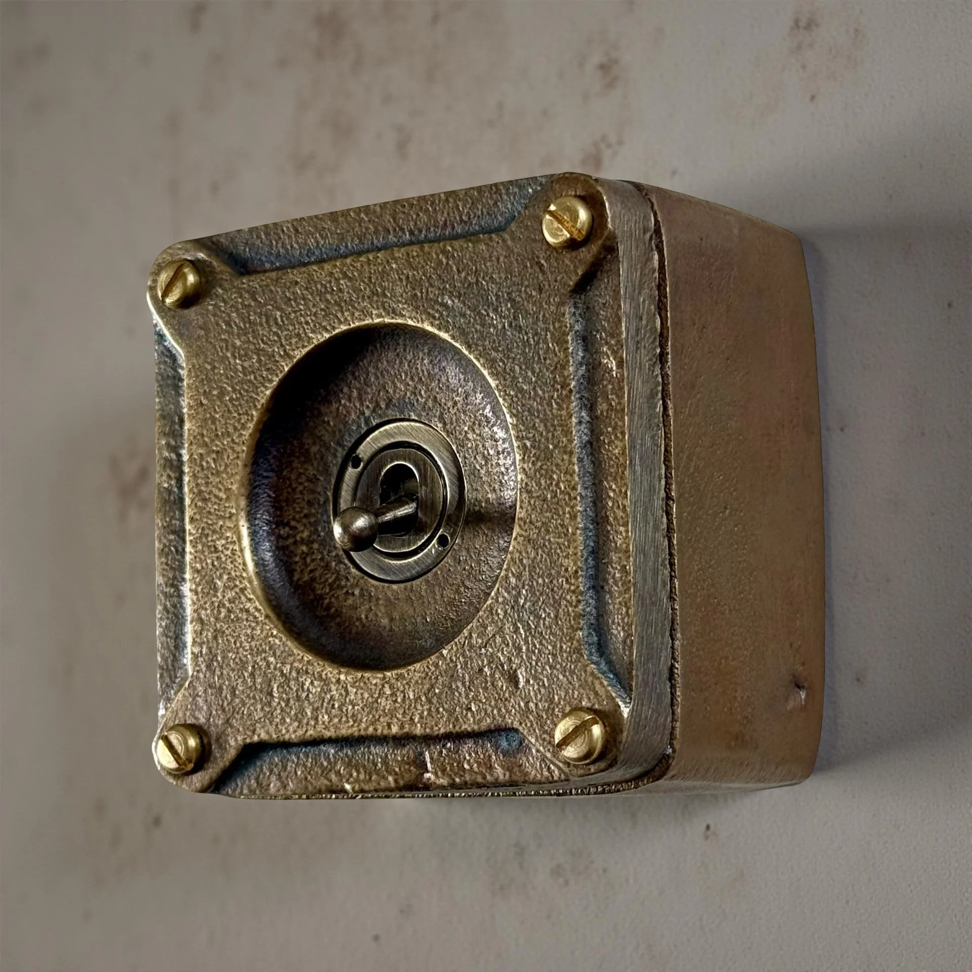 Single Gang Bronze Solid Cast Metal Surface Mounting Light Switch Industrial 2 Way - BS EN Approved Vintage Britmac Style - Image 2