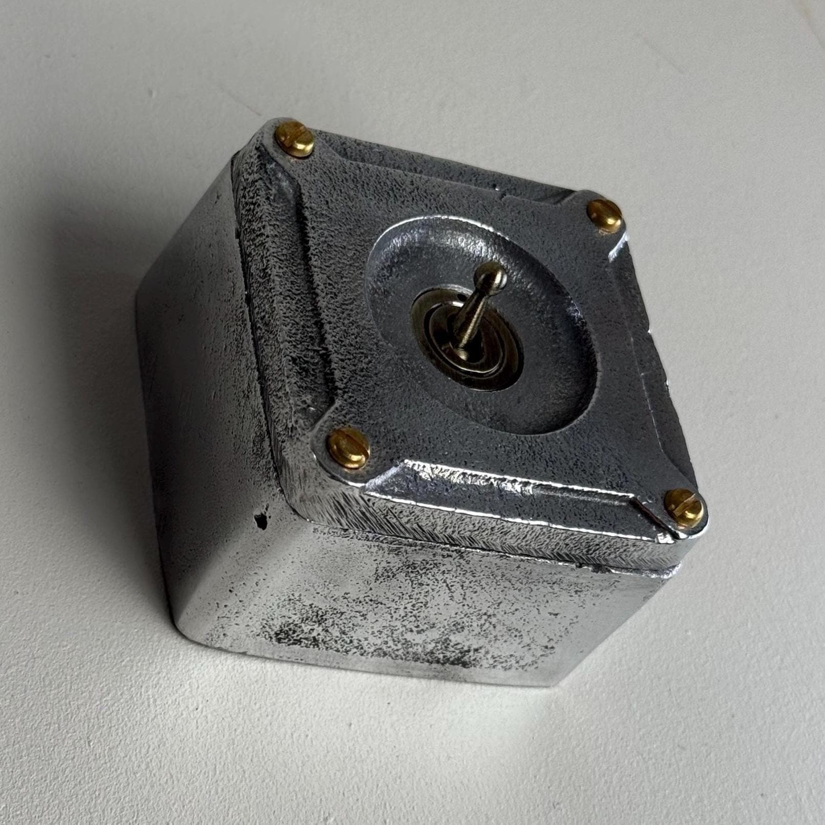 Single Gang 2 Way Conduit Surface Mounting Light Switch Solid Cast Metal Industrial ~ BS EN Approved Vintage Britmac Style - Image 7