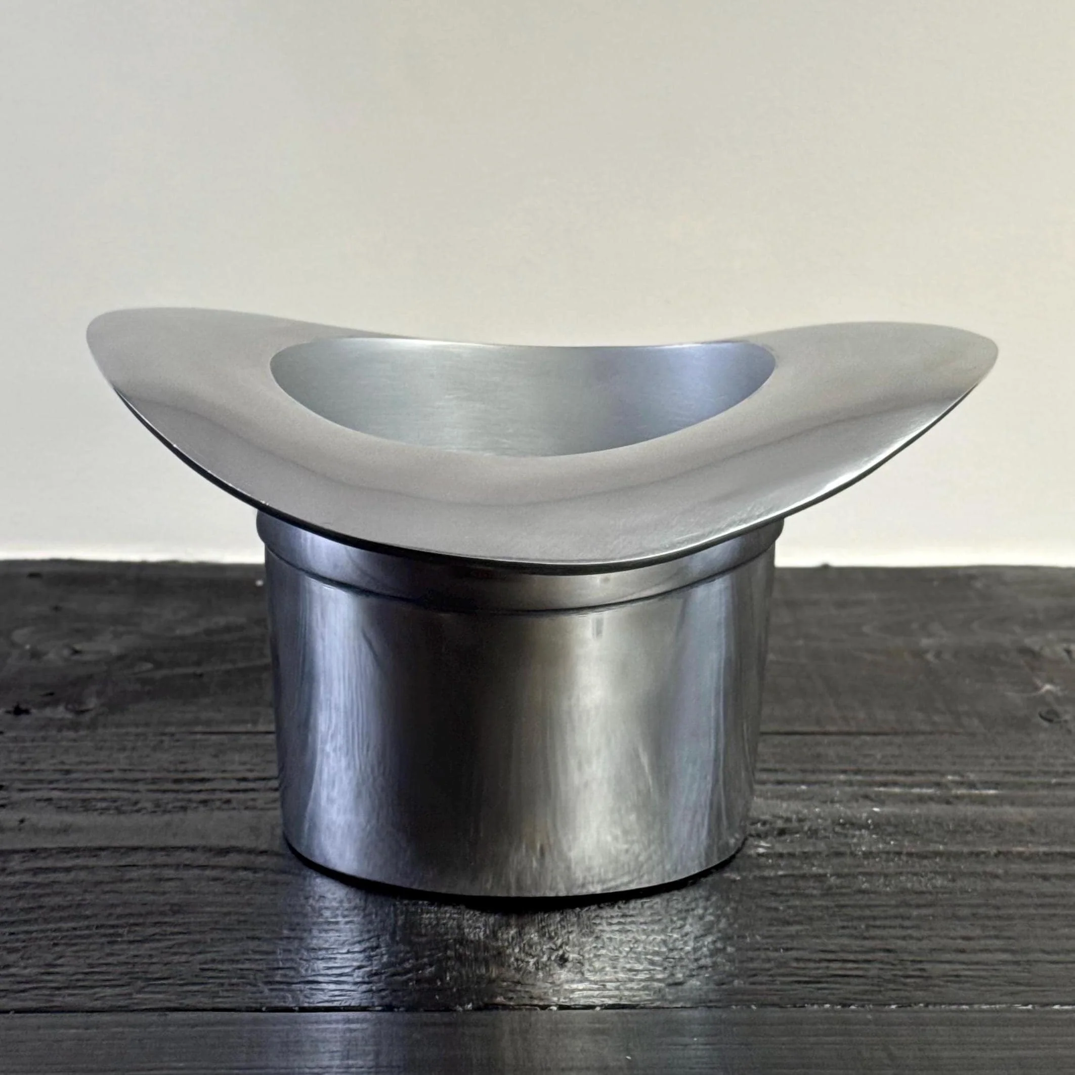 Top Hat ~ Solid Cast Champagne Ice Bucket - Wine Cooler - Image 5
